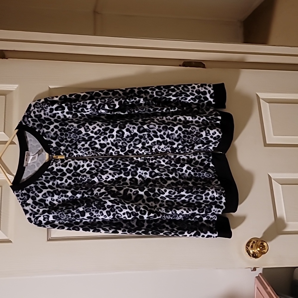 Womens plus size jacket 2X